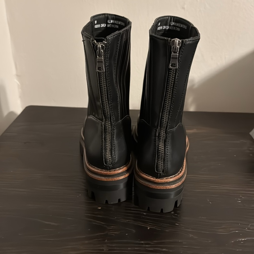 ✨ NWOB Korks Vivi Lug Sole Boots Sz 9 - Picture 6 of 10